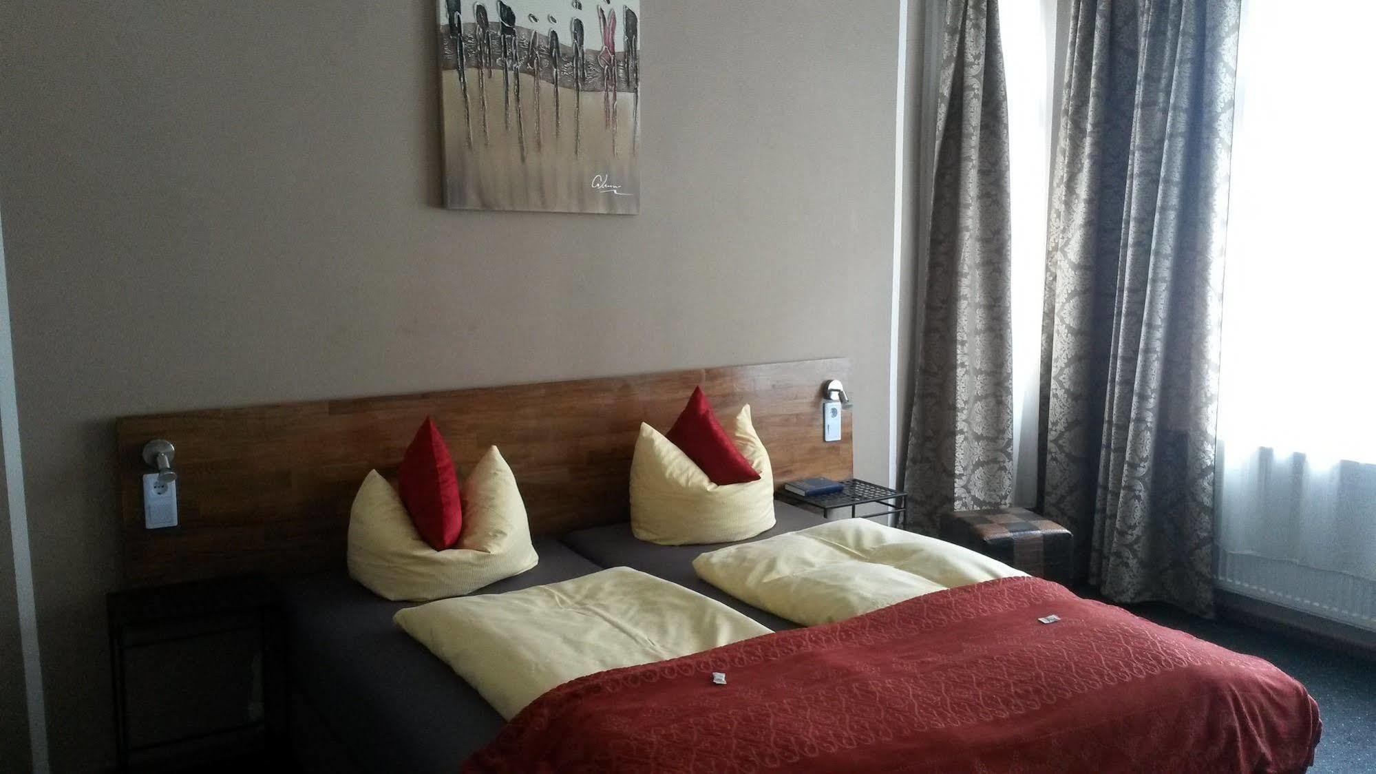Skada Coelln Hotel Köln